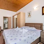 Haus Plum By 22estates Semesterbostad Labin (Istria)